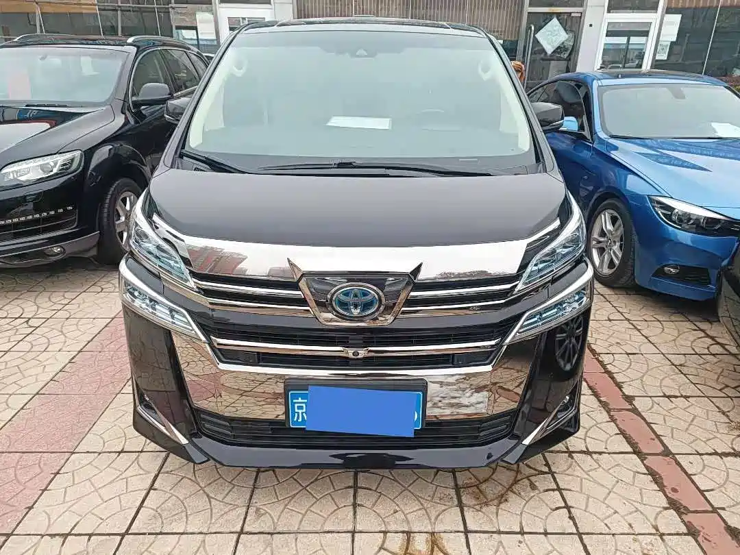 Toyota Vellfire 2021 Crown Hybrid 2.5L HV Supreme Edition фото 2