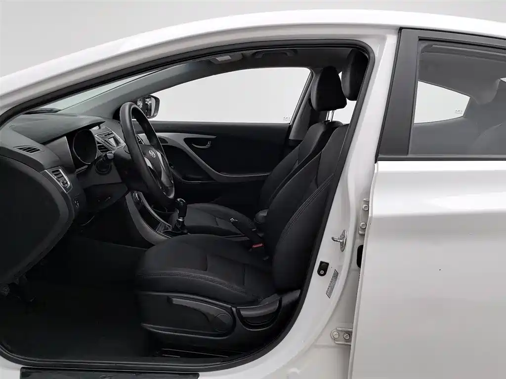 Hyundai Langdong 2015 1.6L Manual Trend фото 10