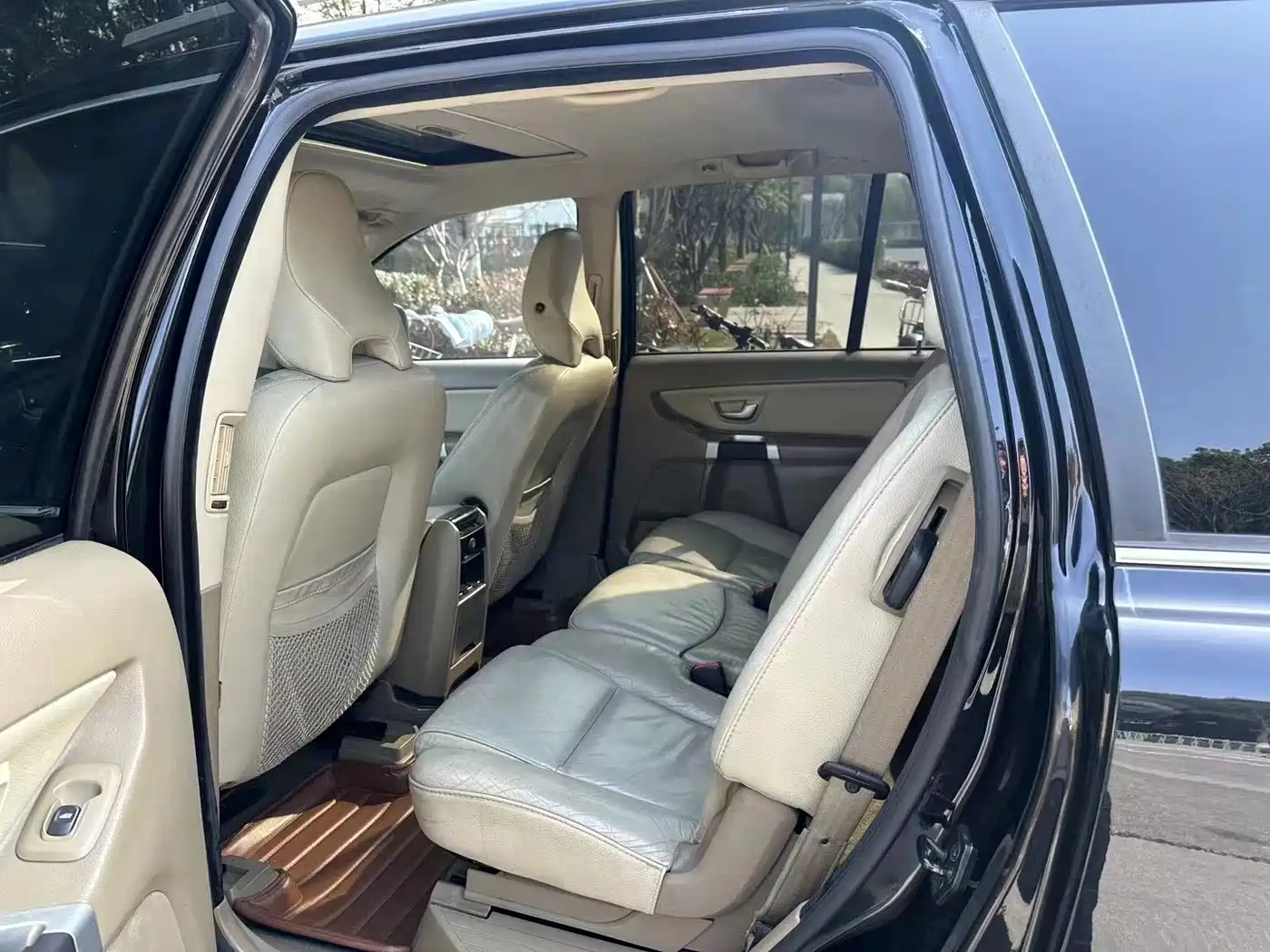 Volvo XC90 2011 2012 2.5T Nordic Luxury Edition