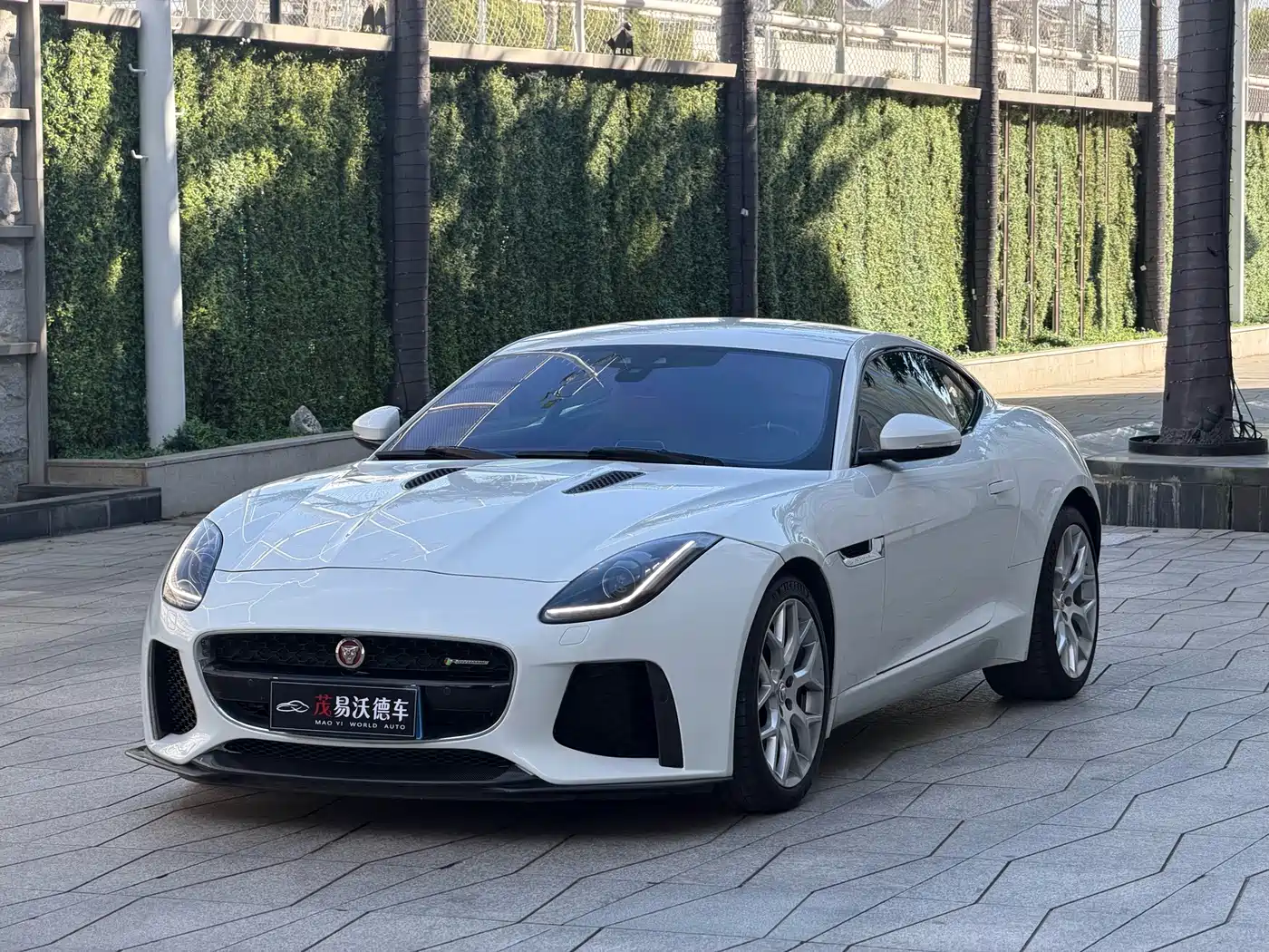Jaguar F-TYPE 2019 2018 3.0 SC Coupe