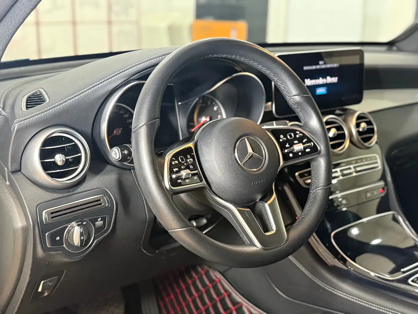 Mercedes-Benz GLC 2020 GLC 260 L 4MATIC Dynamic фото 9