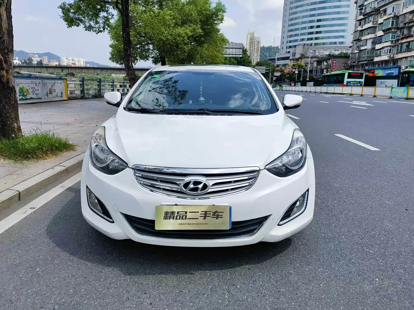 Hyundai Langdong 2012 1.6L Automatic Leading фото 2