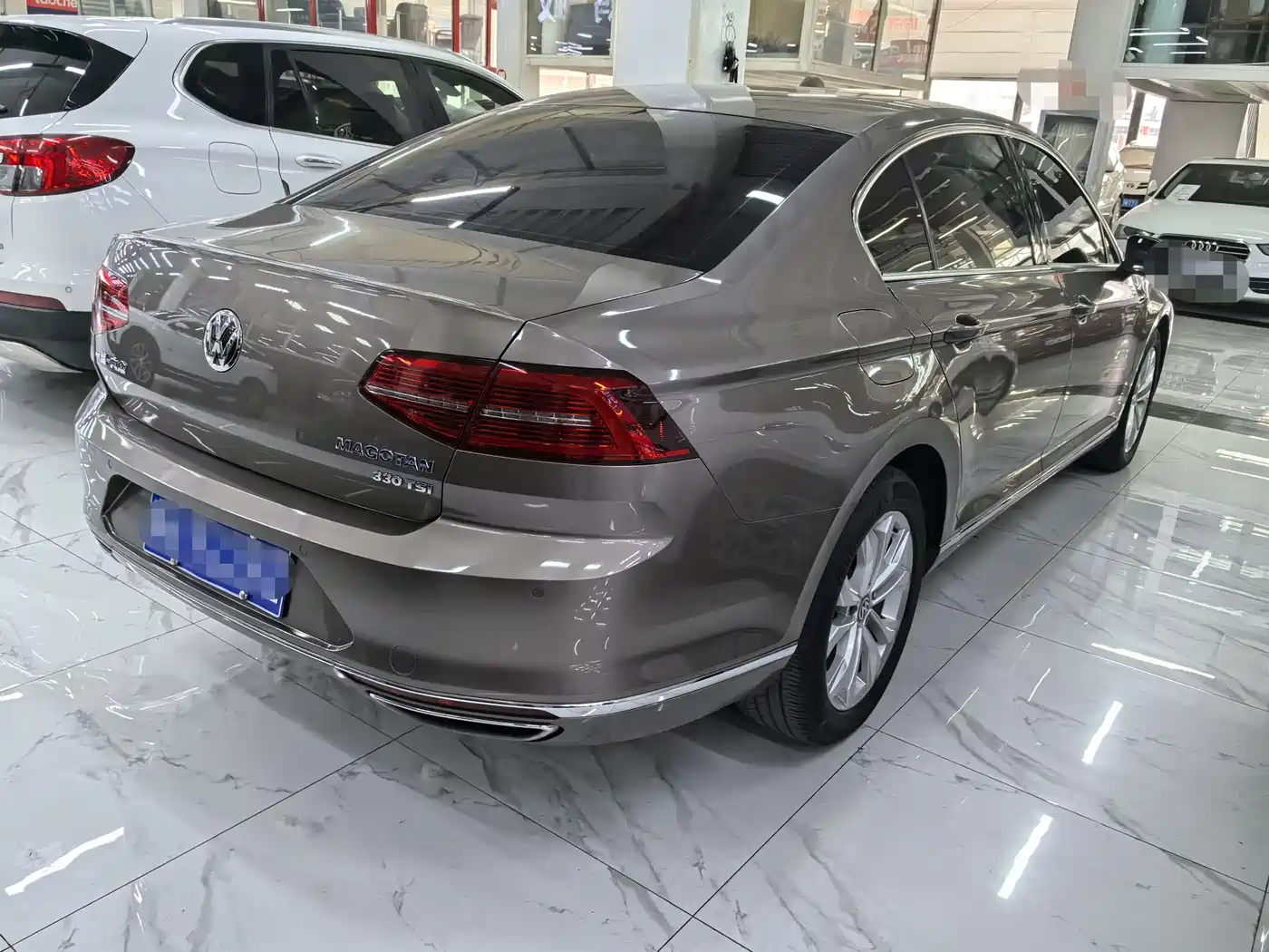 Volkswagen Magotan 2018 330TSI DSG Luxury фото 6