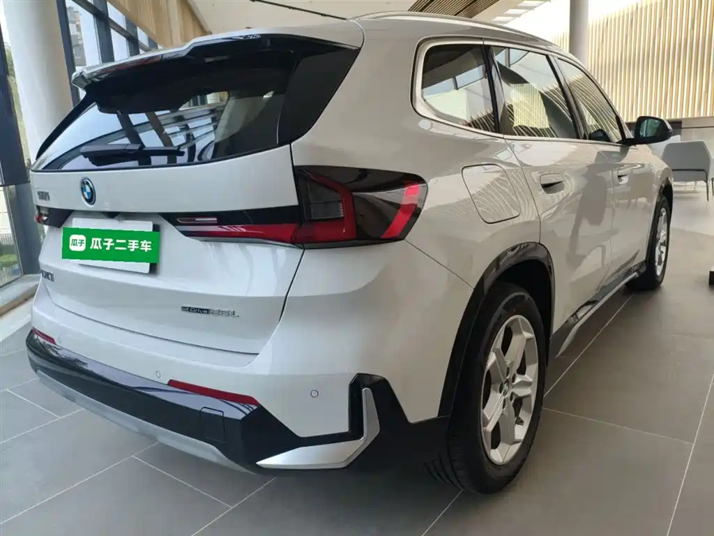 BMW iX1 2023 eDrive25L X Design Package фото 5