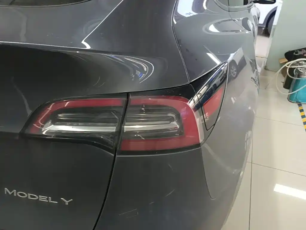 Tesla Model Y 2021 2021 Standard Range Rear-Wheel Drive