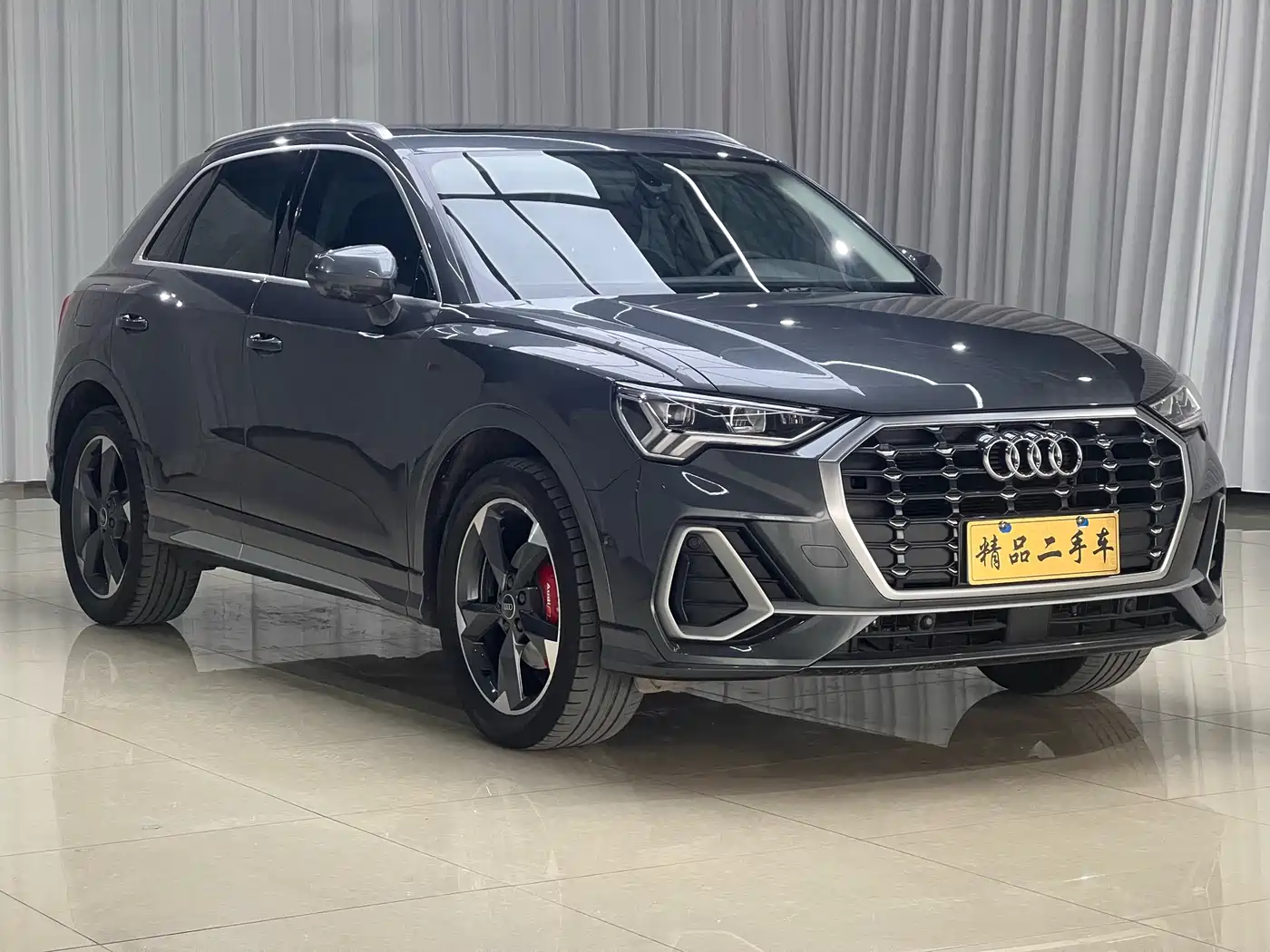 Audi Q3 2023 35 TFSI Fashion Dynamic Model (1.5T) фото 3