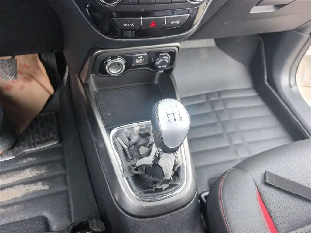 Changan CS15 2016 2016 1.5L Manual Fashion