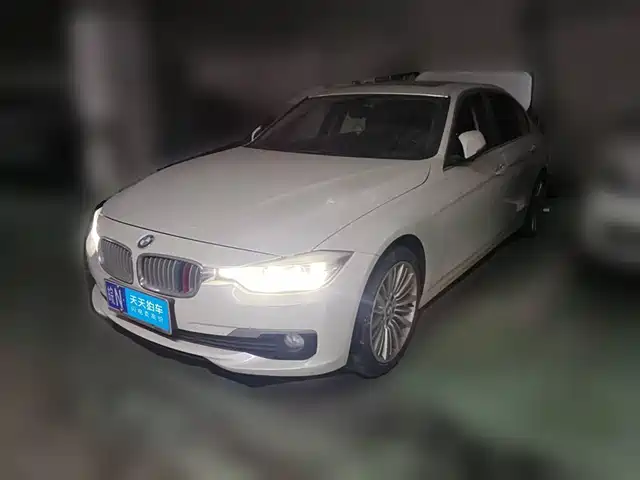 BMW 3 Series 2018 320Li Fashion Style — фото 1