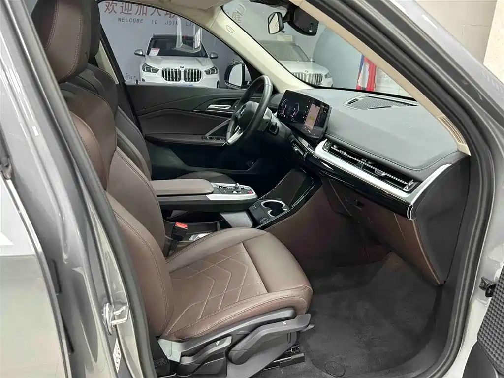 BMW X1 2023 sDrive20Li X Design Package фото 13
