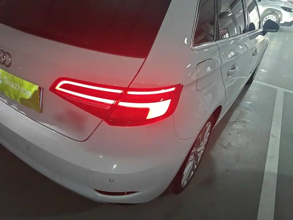 Audi A3 2018 30th Anniversary Sportback 35 TFSI Style фото 8