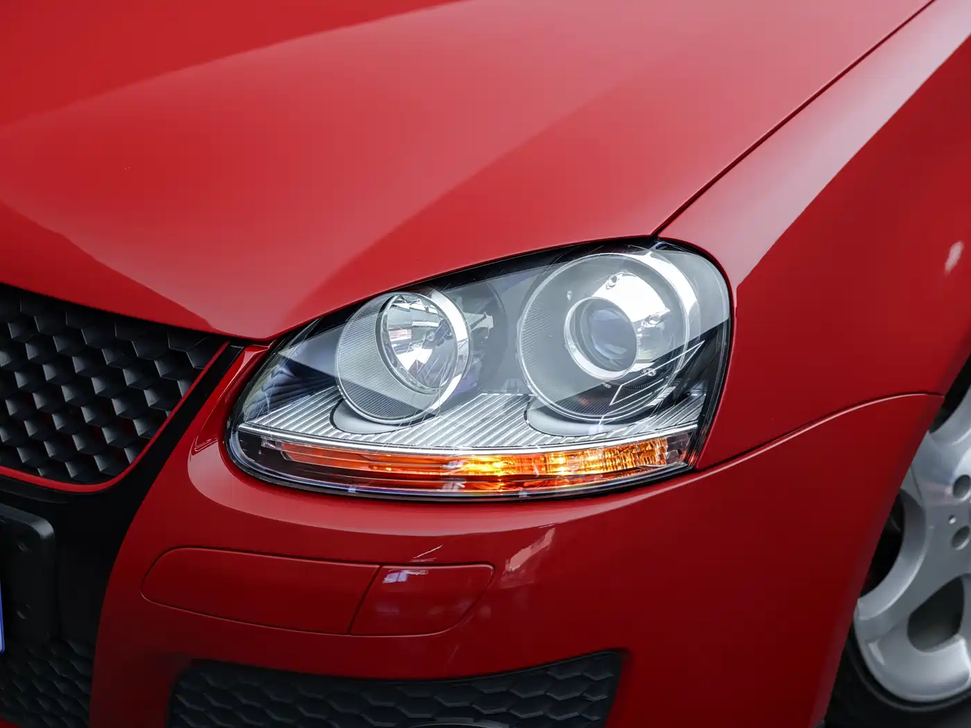 Volkswagen Golf (Import) 2006 GTI 2.0T 3-Door фото 32