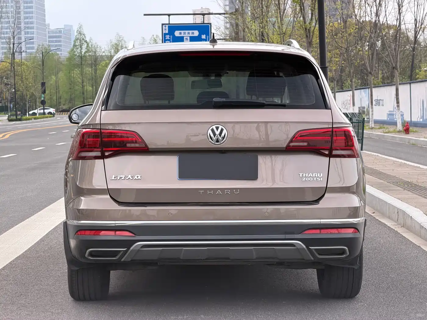 Volkswagen Tharu 2019 280TSI 2WD Luxury Edition China V фото 4