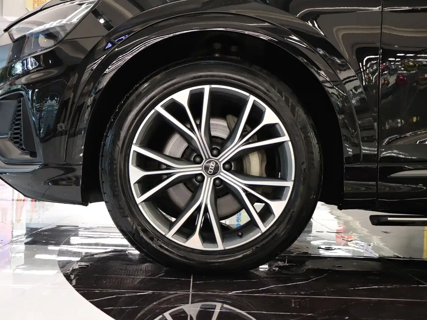 Audi Q8 2022 2022 55 TFSI Luxury Dynamic