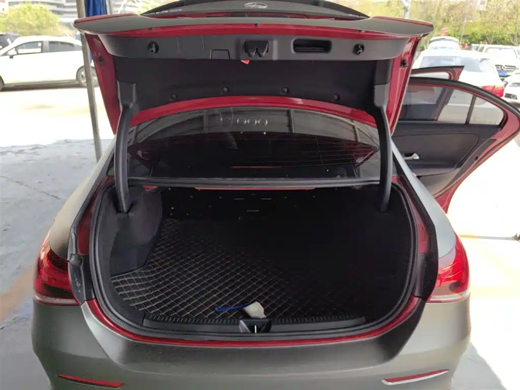 Mercedes-Benz A-Class 2021 A 200 L Sport Sedan Fashion Edition фото 19