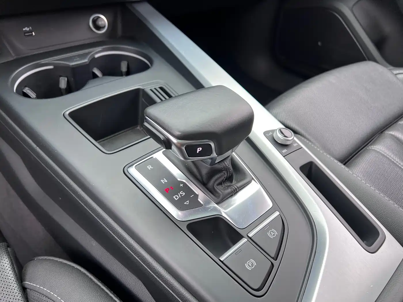 Audi A4L 2022 40 TFSI Fashion Dynamic фото 15