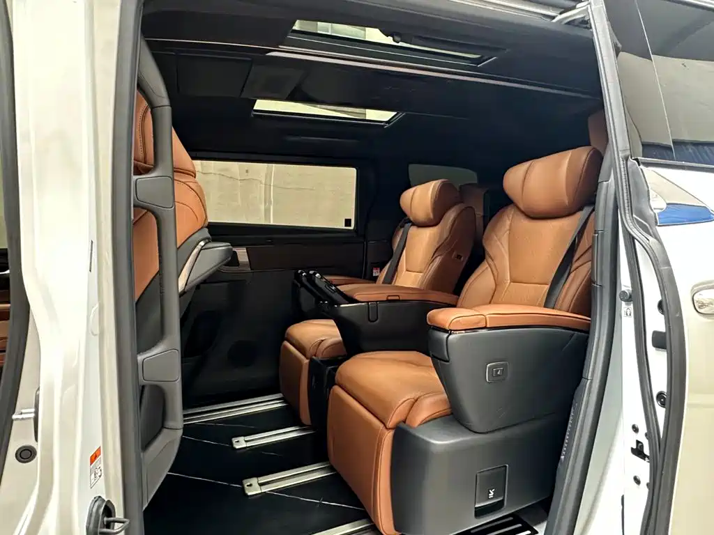 Toyota Alphard 2026 2024 Overseas Edition