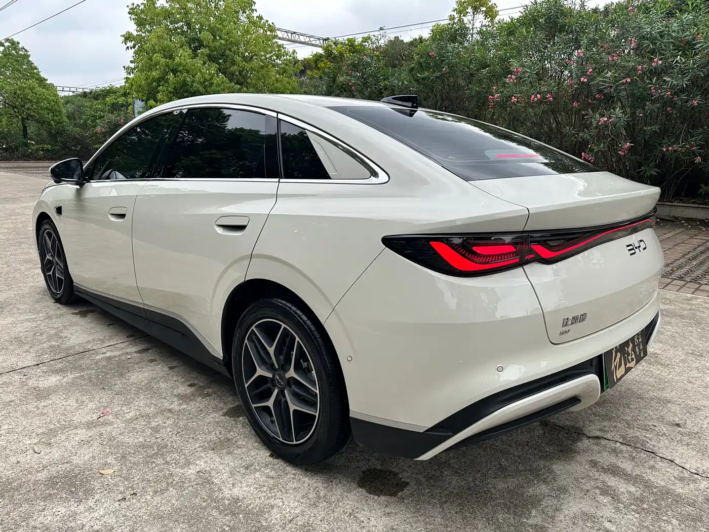 BYD SEAL 06 NEW ENERGY