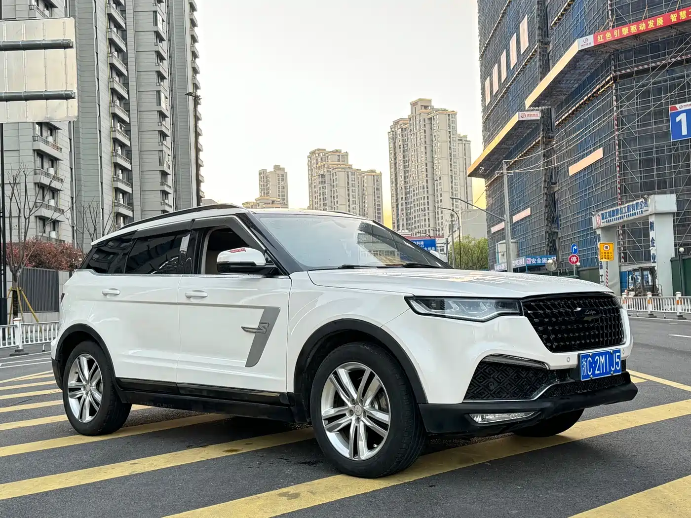 ZOTYE T700