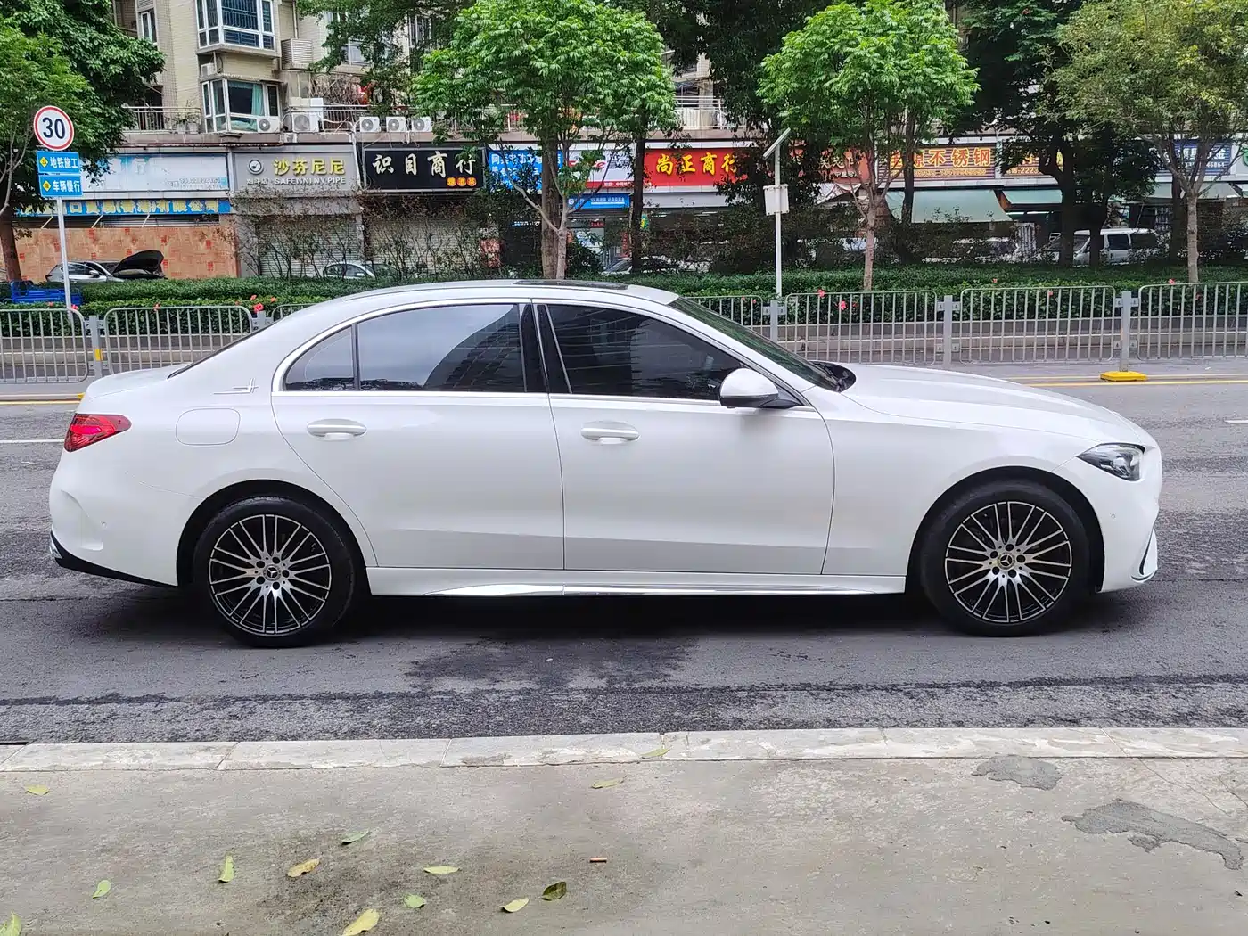 MERCEDES-BENZ C CLASS