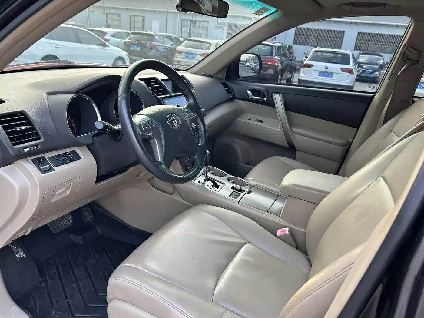 Toyota Highlander 2010 2009 2.7L 2WD 7-seater Luxury Edition