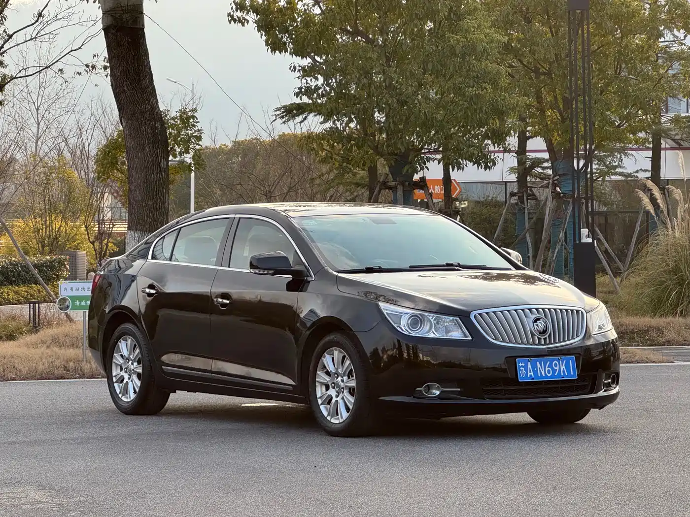 Buick LaCrosse 2011 2.4L SIDI Luxury Edition фото 3