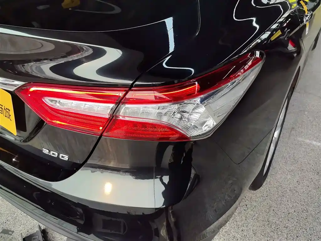 Toyota Camry 2018 2.0G Luxury Edition фото 24