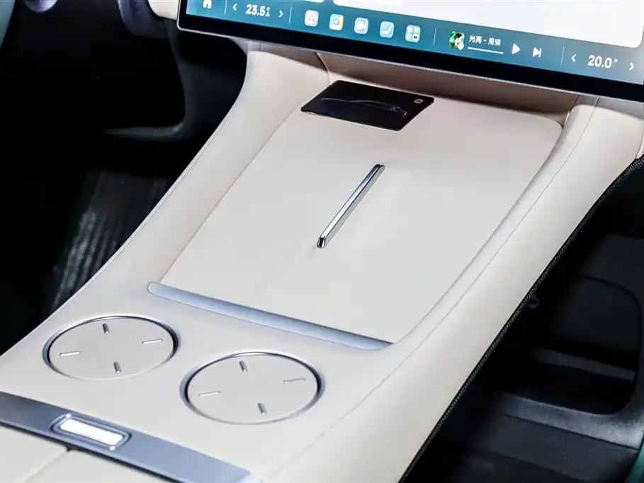 Xiaomi Auto Xiaomi YU7 2025 Extended Range RWD Edition фото 28
