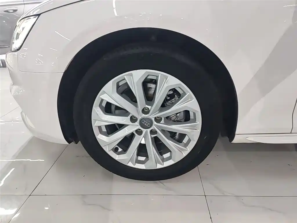 Audi A4L 2018 30th Anniversary 40 TFSI Progressive фото 23