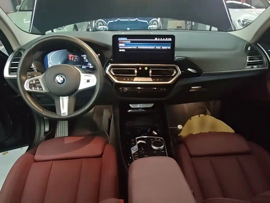 BMW iX3 2025 2024 Leading Edition