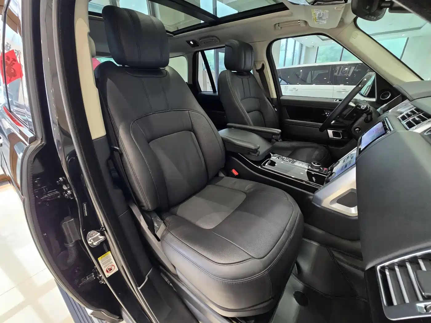 Land Rover Range Rover фото 13