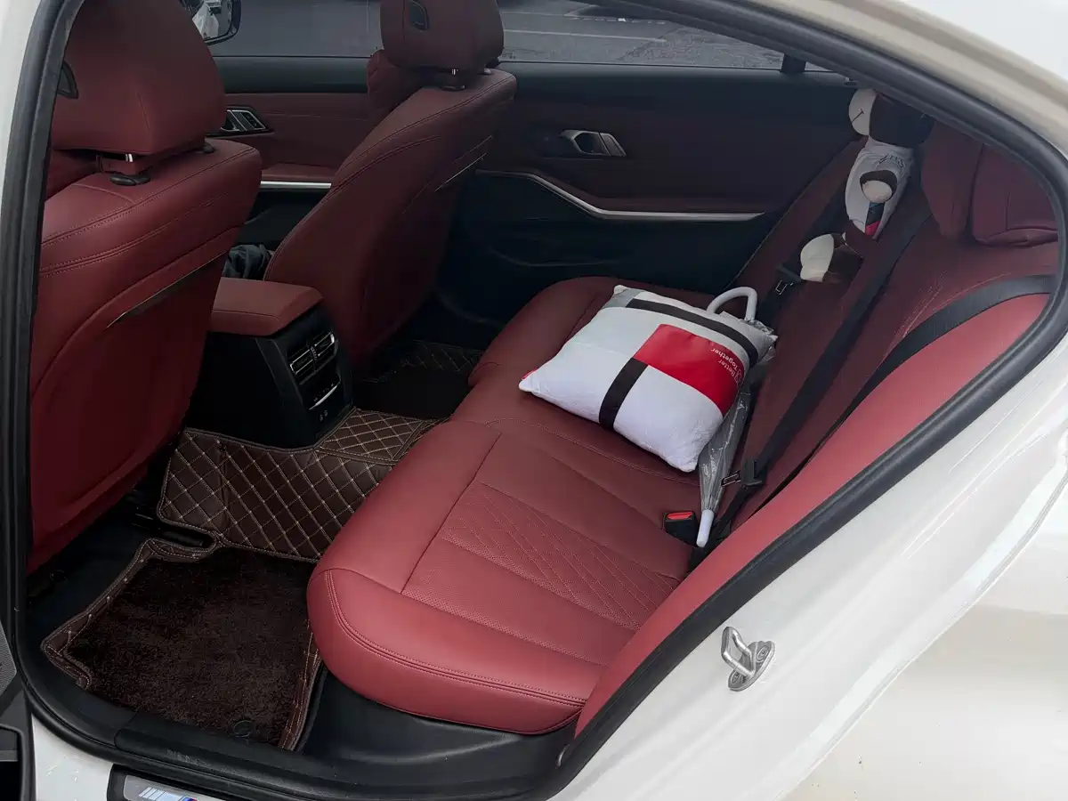 BMW 3-SERIES