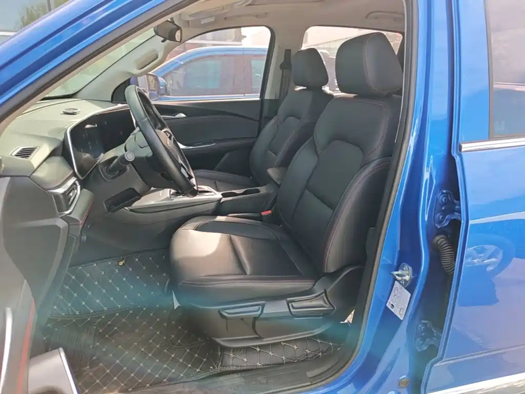 Photo 15 - Maxus T90