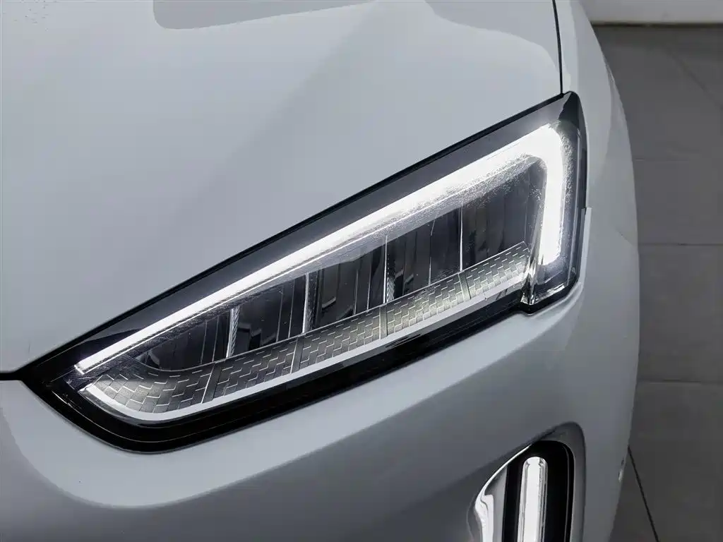 AITO Wenjie AITO M5 2022 Extended Range AWD Flagship фото 7