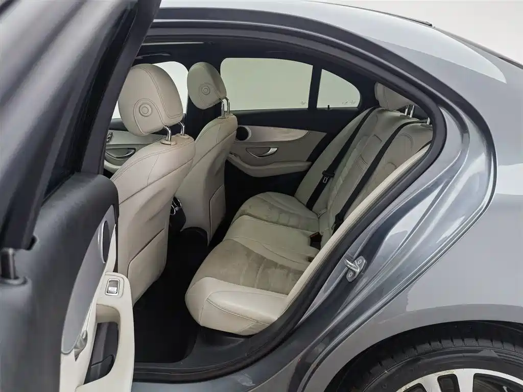 Mercedes-Benz C-Class 2017 Facelift C 200 Sport Edition фото 15