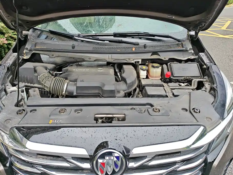 Фото 10 - Buick GL8