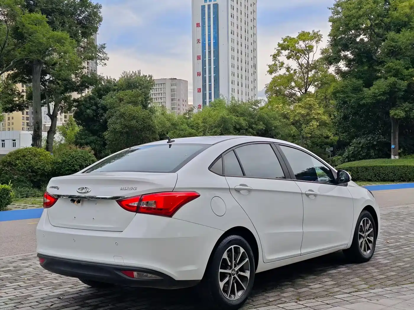Chery Arrizo 5 2022 2021 PRO 1.5L CVT Youth Edition