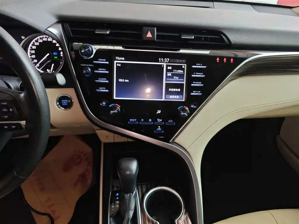 Toyota Camry 2018 2.5G Luxury Edition фото 13