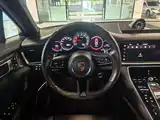 Фото 7 - Porsche Panamera