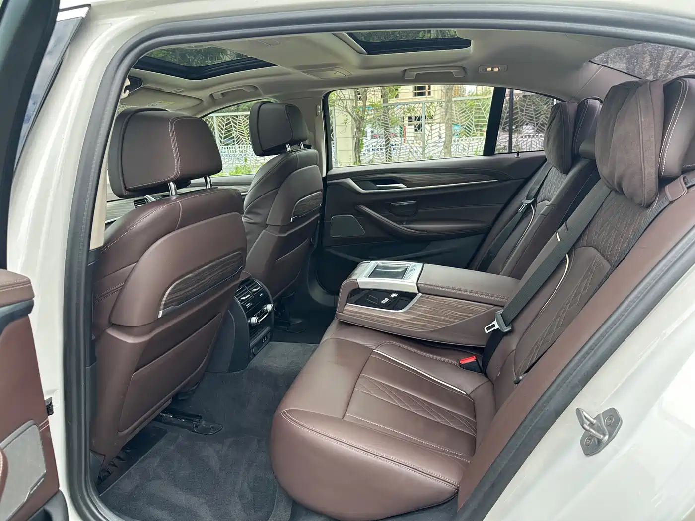 BMW 5 Series 2020 530Li Premium Luxury Package фото 8