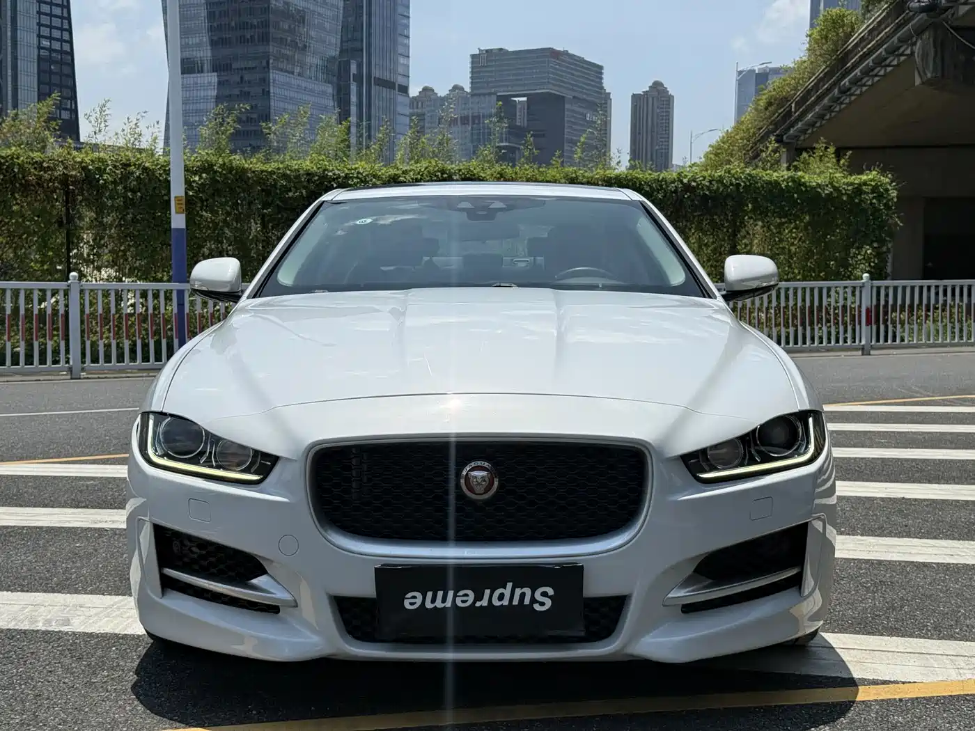 Jaguar XE 2015 2015 2.0T 200PS R-Sport