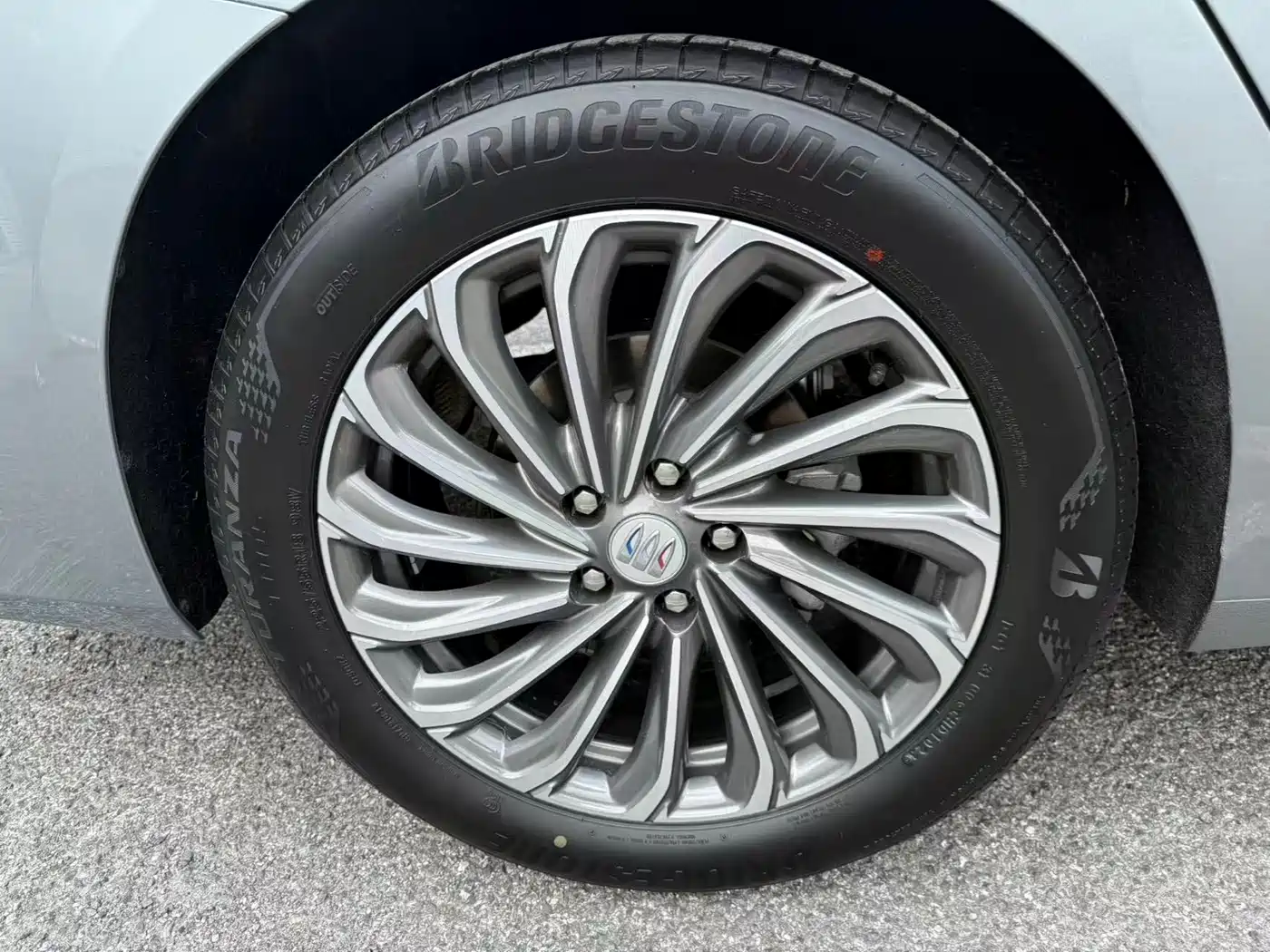 Buick LaCrosse 2023 28T Premium Edition фото 13