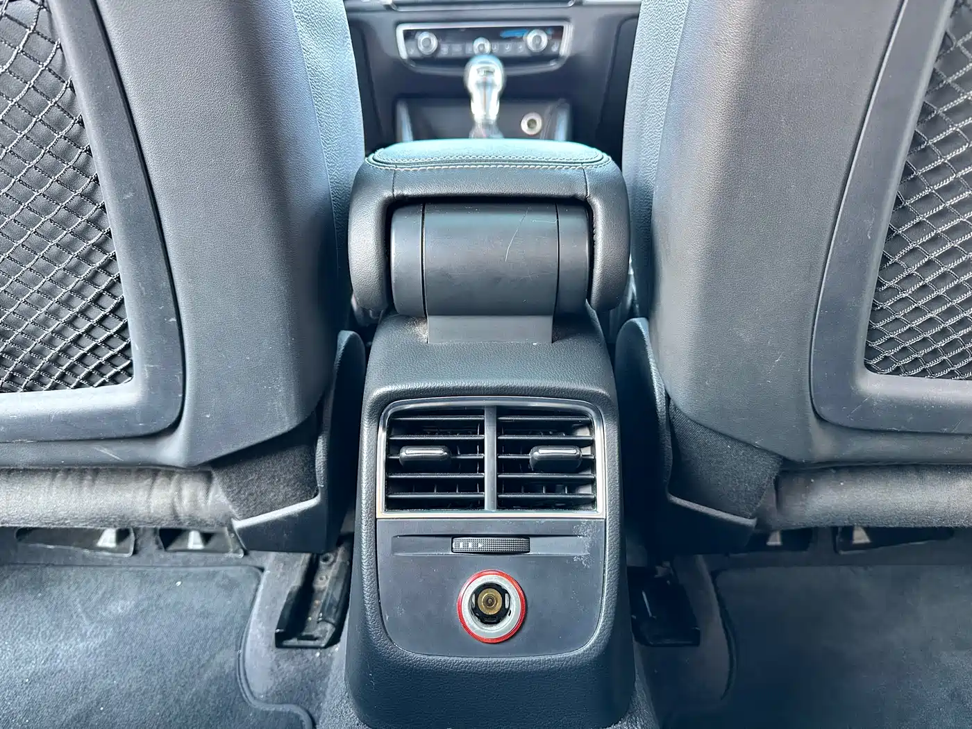 Audi A3 2016 Limousine 40 TFSI Luxury фото 12