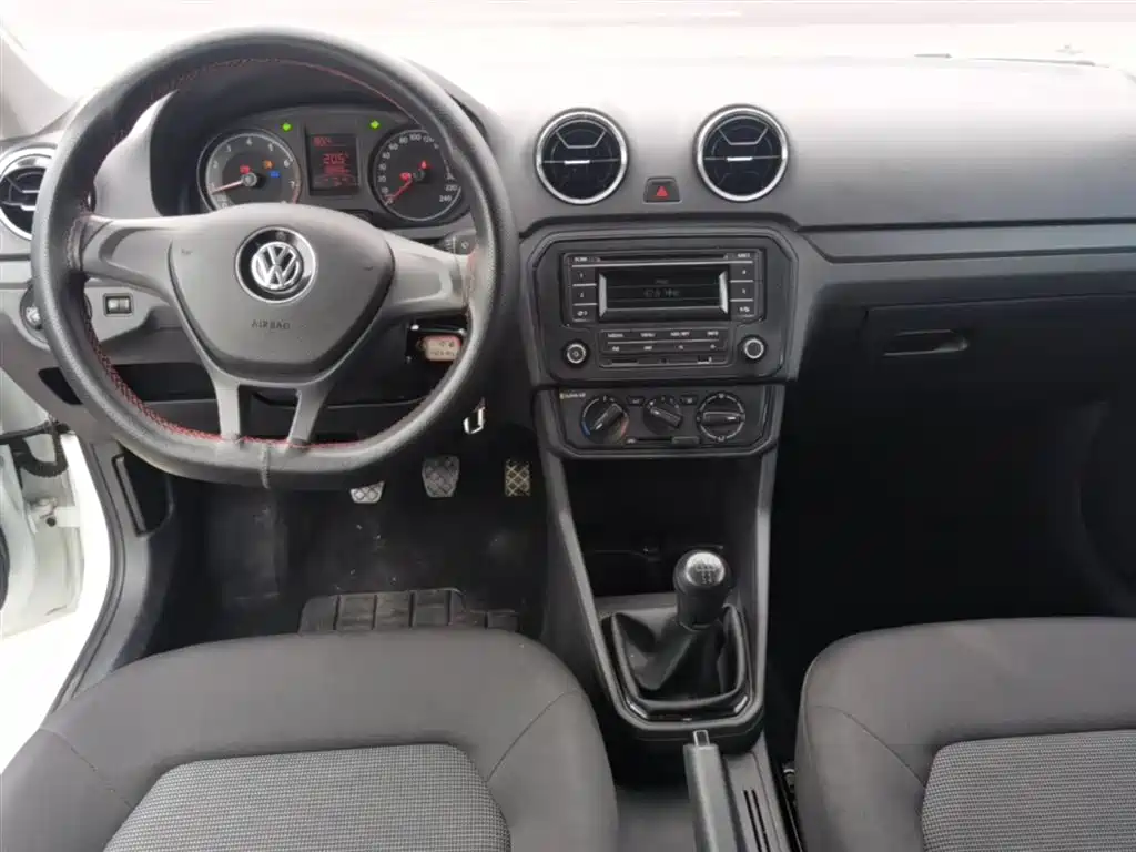 Volkswagen Jetta 2019 Dream Edition 1.5L Manual Fashion фото 10
