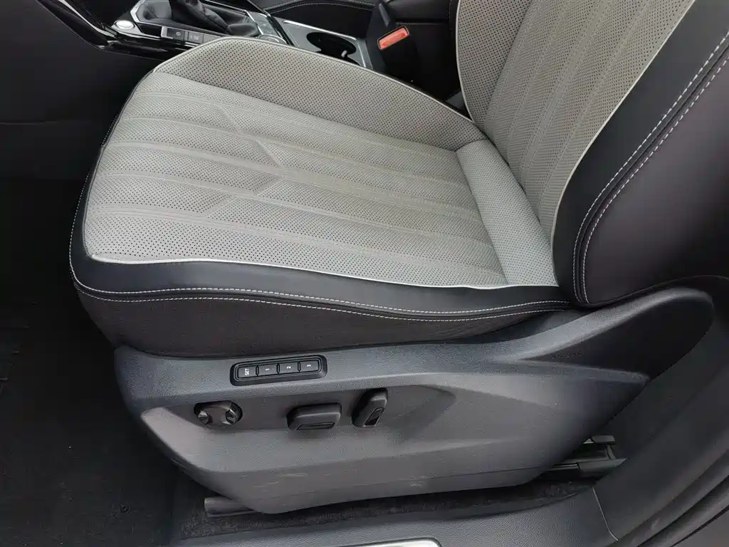 Volkswagen Tayron 2023 Facelift 380TSI 4WD R-Line Pro Smart Edition фото 20