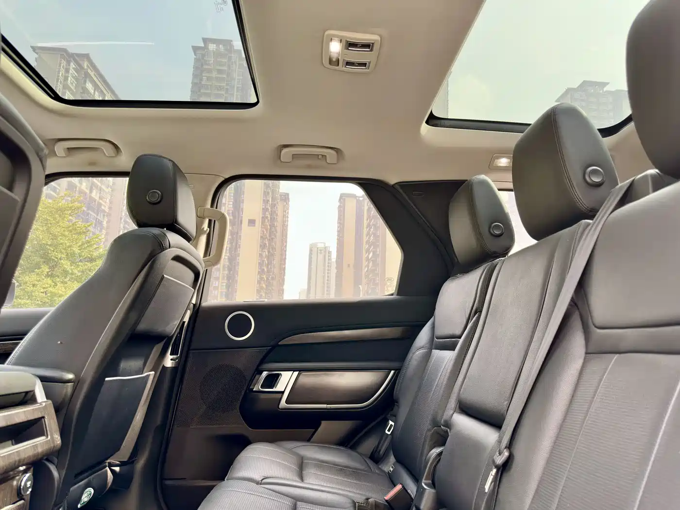 Land Rover Discovery 2019 3.0 SC V6 SE фото 17
