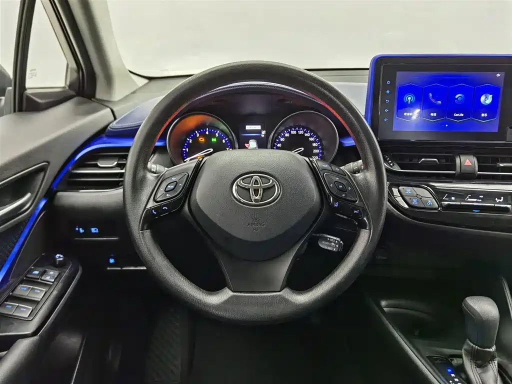 Toyota C-HR 2021 2.0L Comfort Edition фото 11
