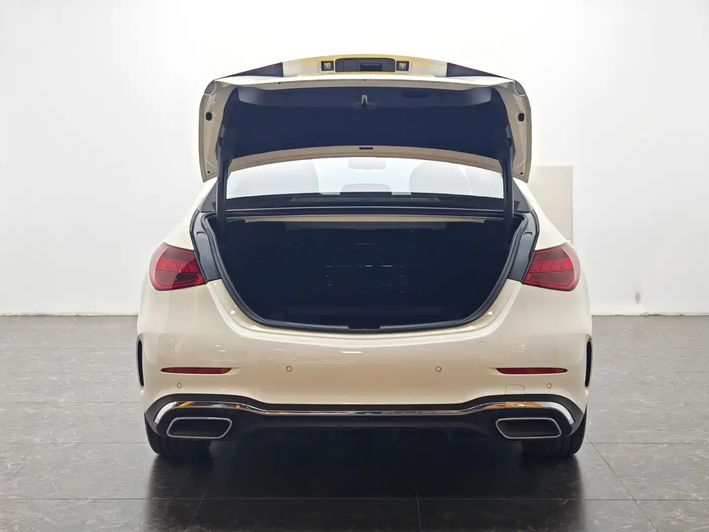 Mercedes-Benz C-Class 2022 C 200 L Sport Version фото 12