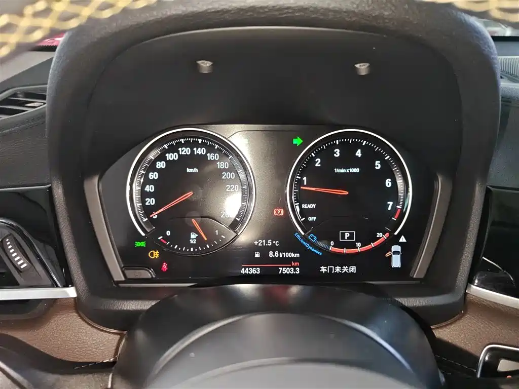 Фото 8 - BMW X2