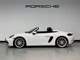Photo 5 - Porsche 718