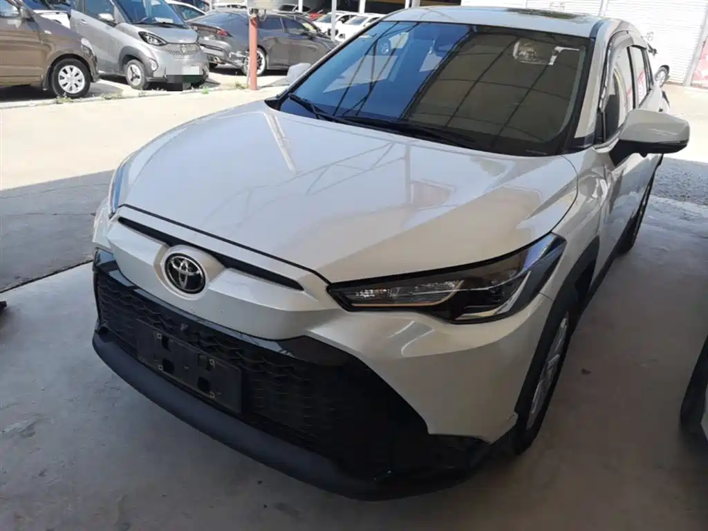 Toyota Frontlander 2023 2.0L CVT Leading Edition